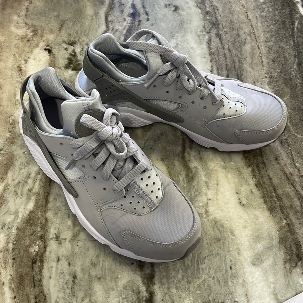 Nike Hurache Sneakers